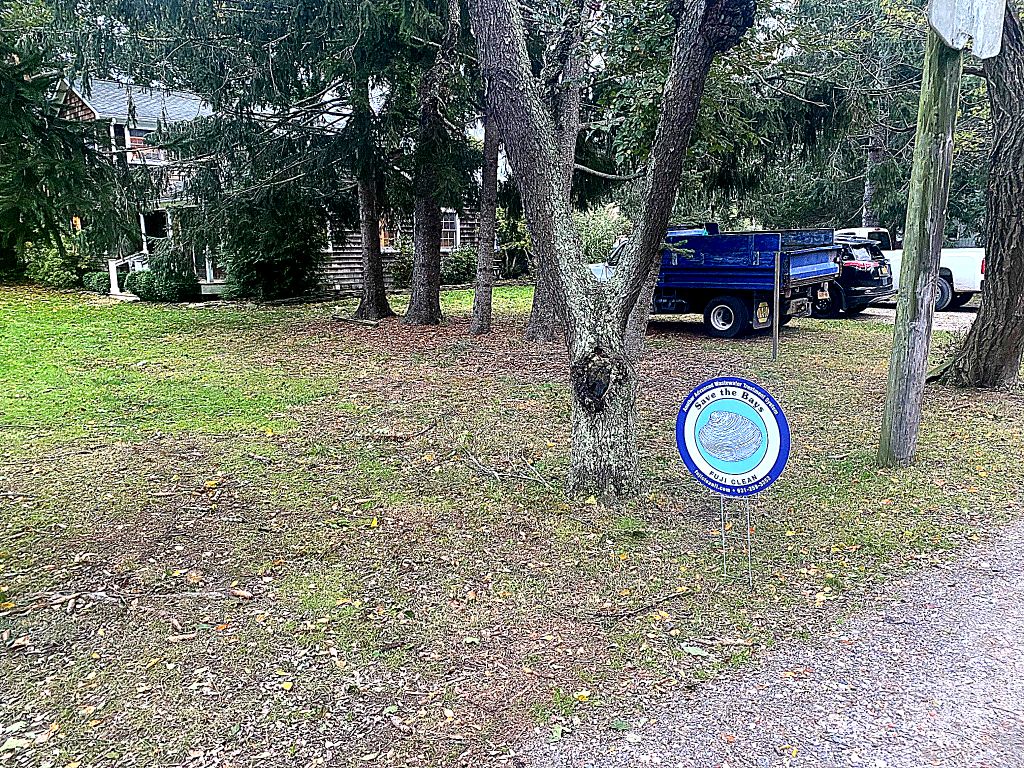 Community sign related to a FujiClean installation